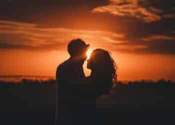 Dia dos Namorados: Canções Românticas para Celebrar o Amor (Fonte: Pexels)