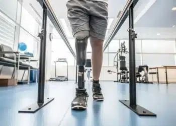 Atenção: INSS distribui próteses e órteses para seus beneficiários - Você sabe quem tem direito de receber? Confira