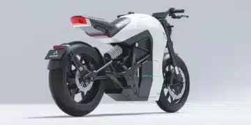 c600