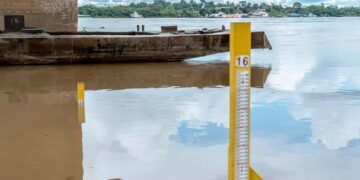 Imagem do rio em Manaus (Fonte: Reprodução/Defesa Civil)