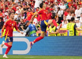 Espanha em campo (Fonte: Reprodução/Getty Images)