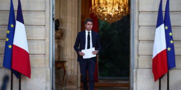 Primeiro-ministro da França, Gabriel Attal (Fonte: Reprodução/Reuters)