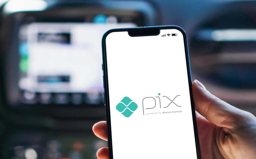 ALERTA: Entenda o Golpe do Pix Errado e Como Se Proteger (Fonte: Shutterstock)