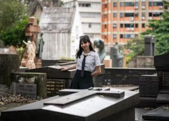 Conheça o trabalho emocionante e essencial de Carina Mattei