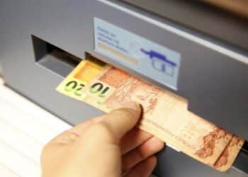 O novo salário mínimo de R$1.502 pode mudar sua vida!