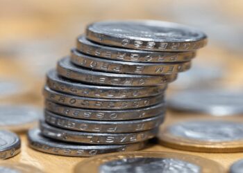 Descubra o valor surpreendente de moedas raras no Brasil