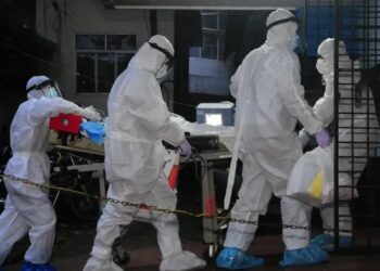 O estado de Kerala, no sul da Índia, enfrenta um surto do vírus Nipah, resultando no fechamento de escolas e escritórios