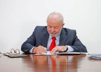 Entenda as novas regras de aposentadoria no Brasil, com a reforma liderada pelo Presidente Lula