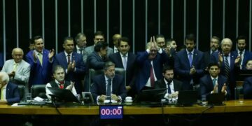 Entenda as principais mudanças da reforma tributária aprovada na Câmara