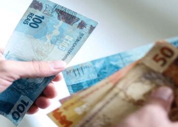 O impacto do aumento do salário mínimo para R$ 1.502,00 em 2025 no Brasil