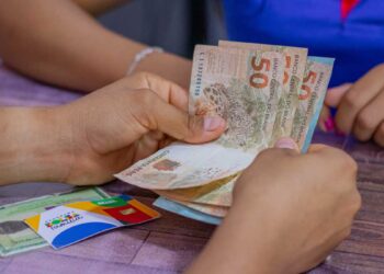 Beneficiários do Bolsa Família recebem dinheiro do governo!