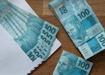 Prêmio em dinheiro do CPF na nota. (Fonte: InfoMoney).