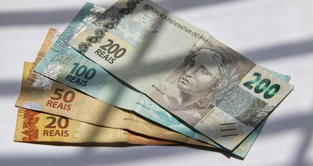 Dinheiro do empréstimo consignado. (Fonte: InfoMoney).