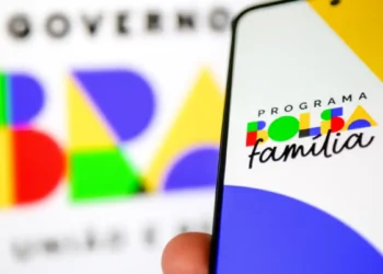 Pagamento do Bolsa Família. (Fonte: Luis Lima Jr./Fotoarena/Estadão Conteúdo).