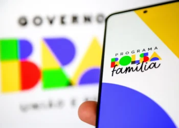 Governo dá início a pagamento de calendário do Bolsa Familia para aqueles que recebem conforme o NIS 7 em julho.