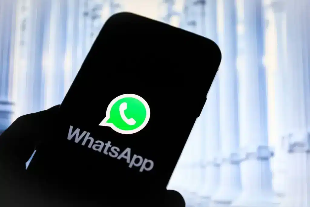 Meta lança IA revolucionária que transcreve áudios e copia mensagens no WhatsApp; descubra quando estará disponível! (Fonte: Getty Images)