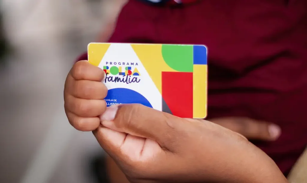 Como sacar Bolsa Família sem cartão