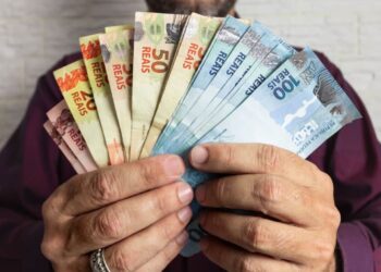 Novo valor do salário mínimo anunciado pelo governo de Lula da Silva para 2025