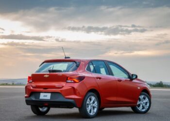 Descubra o carro mais acessível da Chevrolet em 2024 e explore a lista dos 5 modelos mais baratos da marca