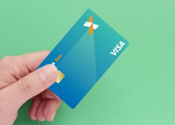 Abrir conta poupanÇa na Caixa é simples e prático. Veja como fazer, quais documentos são necessários e benefícios de ter um cartão poupança.