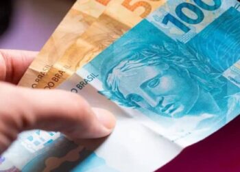 Saiba tudo sobre o 13º salário do INSS em 2023: calendário, valores e quem tem direito ao benefício extra.