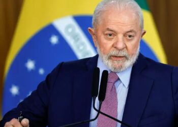 Artigo sobre o discurso de Lula acerca dos aumentos reais do salário mínimo