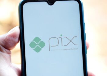 Entenda o golpe do Pix agendado e aprenda a se prevenir. Proteja-se contra criminosos.