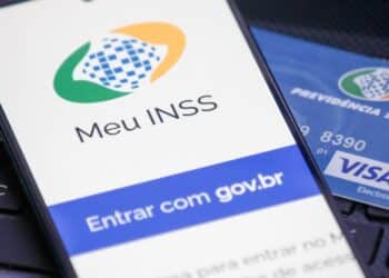 INSS pagará um lote de 13º salário em novembro de 2024 para alguns beneficiários