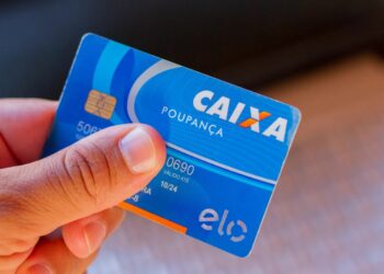O cartão pré-pago Caixa Tem é uma solução moderna para o controle financeiro dos brasileiros. Gerenciável por aplicativo, oferece segurança.