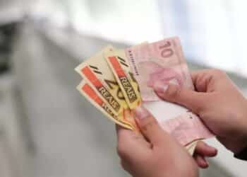 Veja o calendário de pagamento do PIS/Pasep para 2024 e quem tem direito ao benefício. Tire suas dúvidas sobre o abono salarial.