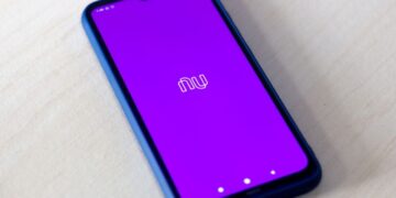 Saiba como solicitar um empréstimo pessoal no Nubank, um processo simples e rápido de ser feito pelo aplicativo. Confira as etapas.
