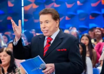 A vida e legado de Silvio Santos, uma lenda da televisão brasileira e um ícone dos negócios, dono do SBT e outras empresas de sucesso.