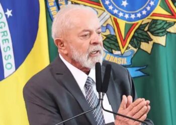 Novo valor do salário mínimo para 2025 no Brasil, seus impactos na economia e no poder de compra dos trabalhadores