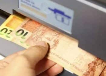 O governo antecipou o 13º salário do INSS para novembro. Confira se você tem direito ao pagamento extra e quando ele será realizado.