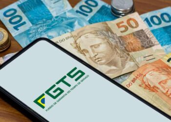 Entenda como funciona o FGTS, o que é o lucro do fundo, quem tem direito ao benefício, valores projetados para 2024 e como sacar o dinheiro.
