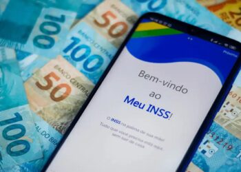 Acesse o calendário oficial de pagamentos do INSS para Agosto de 2024, para aposentados e pensionistas. Confira as datas de pagamento.