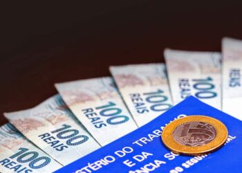 Análise do impacto do reajuste do salário mínimo no Rio Grande do Sul para trabalhadores e economia local