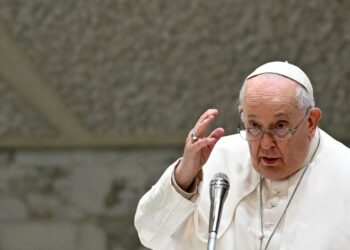 Um avião da Voepass caiu em Vinhedo, São Paulo, resultando na morte de 62 pessoas