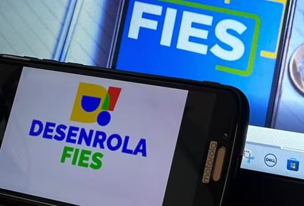 Desenrola Fies apresenta oportunidades exclusivas para jovens endividados por financiamento estudantil.