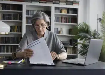 Senado aprova isenção do recolhimento do FGTS e INSS!