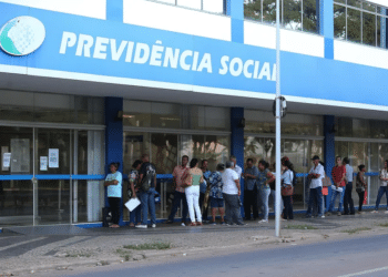 isenção inss para trabalhador aposentado