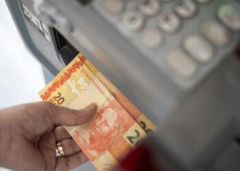 Pagamento antecipado do 14º salário é confirmado? Veja como garantir o seu – clique aqui e veja se você está na lista dos beneficiados!