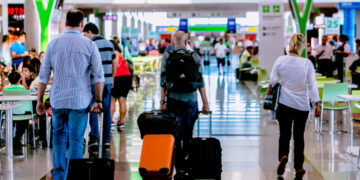 mal-posso-esperar-para-sair-de-ferias?-conheca-o-programa-voa-brasil-que-oferece-passagens-aereas-mais-baratas