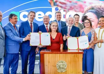 Saiba como solicitar o crédito extra do programa acredita apenas com o CadÚnico.