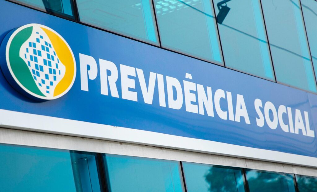 faixada de uma agência do inss