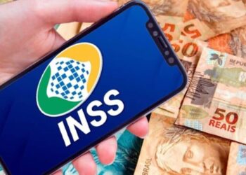 Uma discussão sobre a antecipação do pagamento do 13º salário do INSS em 2024 e seu impacto nos beneficiários.