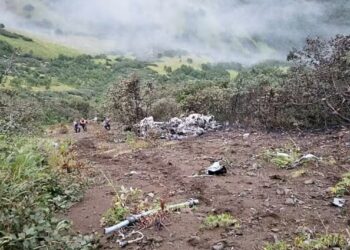 Helicóptero russo desaparece em Kamchatka com 22 pessoas a bordo. Buscas foram comprometidas por condições climáticas adversas