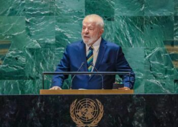 O presidente brasileiro Luiz Inácio Lula da Silva viaja a Nova York para participar da 79ª Assembleia Geral da ONU, onde discutirá reformas!