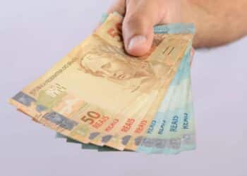 O calendário de pagamentos do PIS/PASEP para 2024 foi divulgado pelo Ministério do Trabalho e Emprego. Tem direito ao benefício trabalhadores!