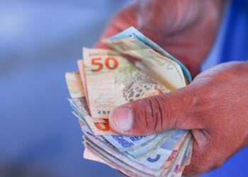 Solicite seu cartão de crédito Caixa Tem pelo aplicativo. Veja como solicitar, benefícios como anuidade zero e limite inicial de R$ 800